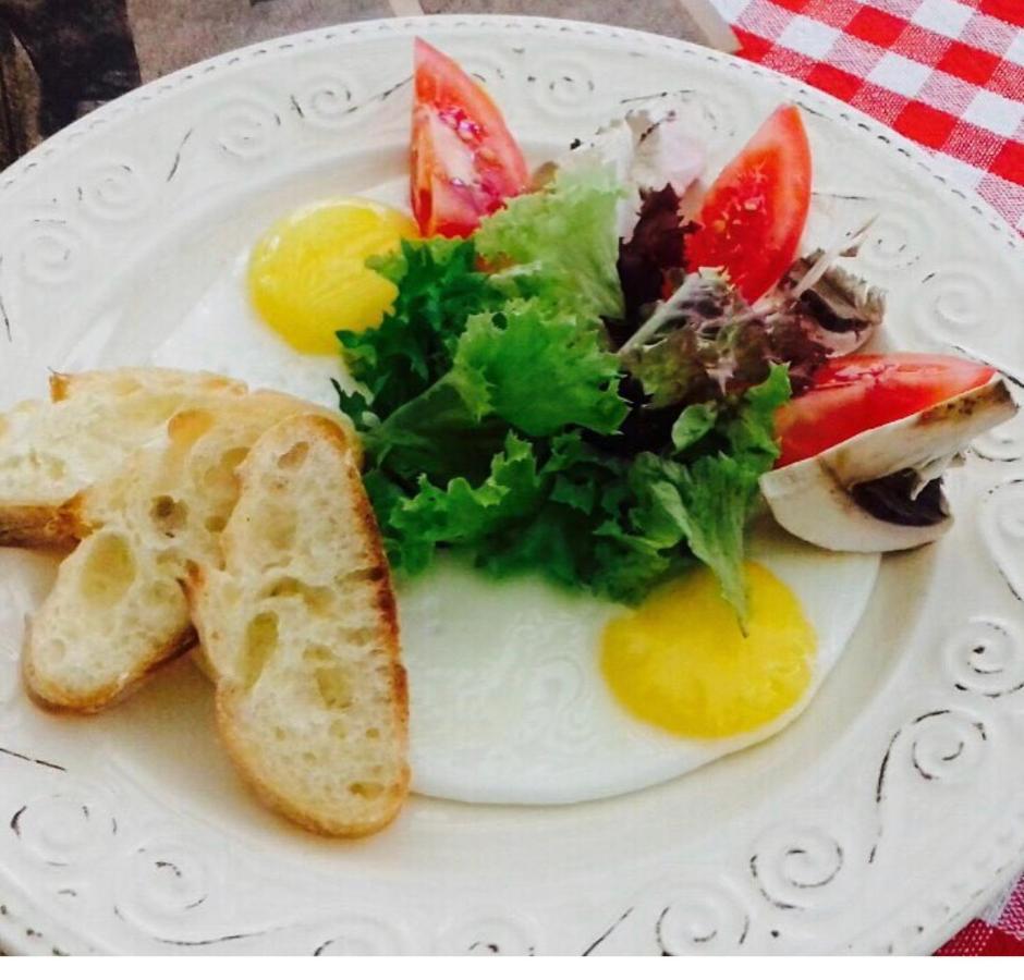 Bed & Breakfast In Downtown Lviv Bagian luar foto