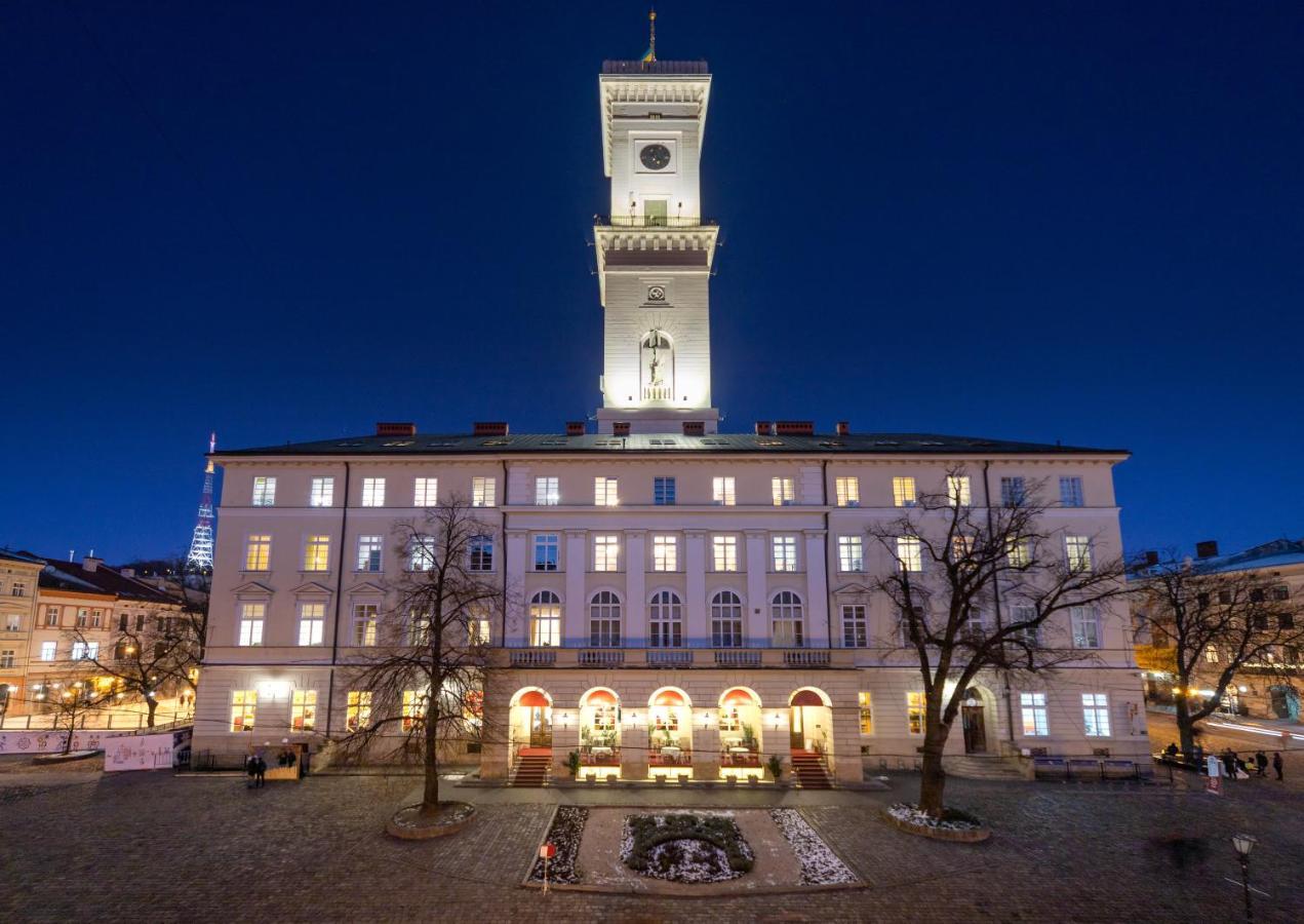 Bed & Breakfast In Downtown Lviv Bagian luar foto